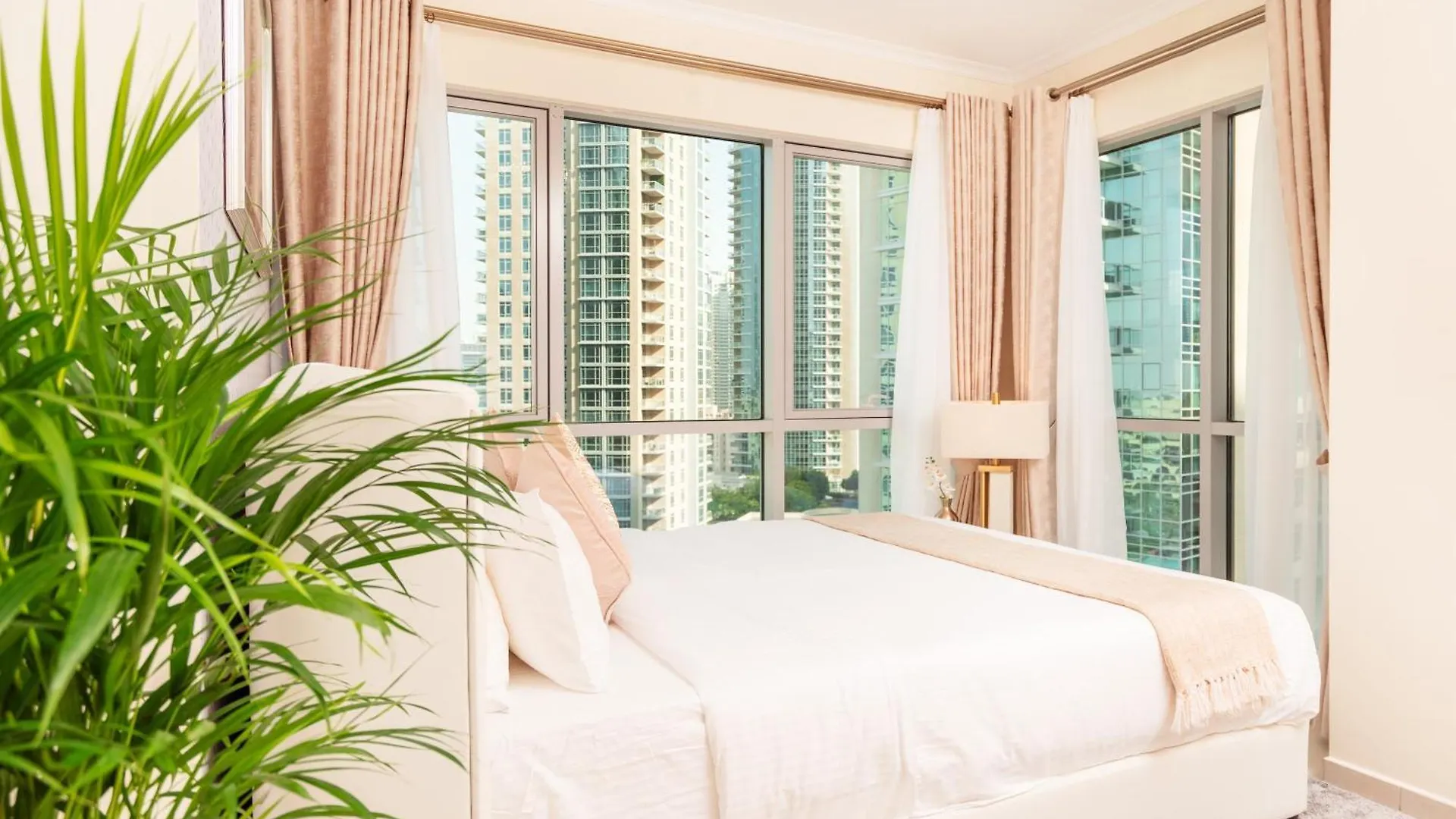 Elite Royal Apartment - Full Burj Khalifa & Fountain View - Luxurious - Largest Layout - Chairman Dubai